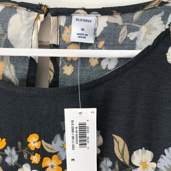 Patterned Dress - Picture 2 of 5